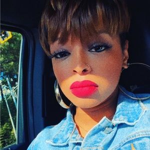 Meet your Posher, Kelley